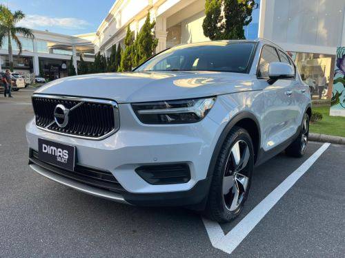VOLVO XC40 2.0 T4 GASOLINA MOMENTUM GEARTRONIC